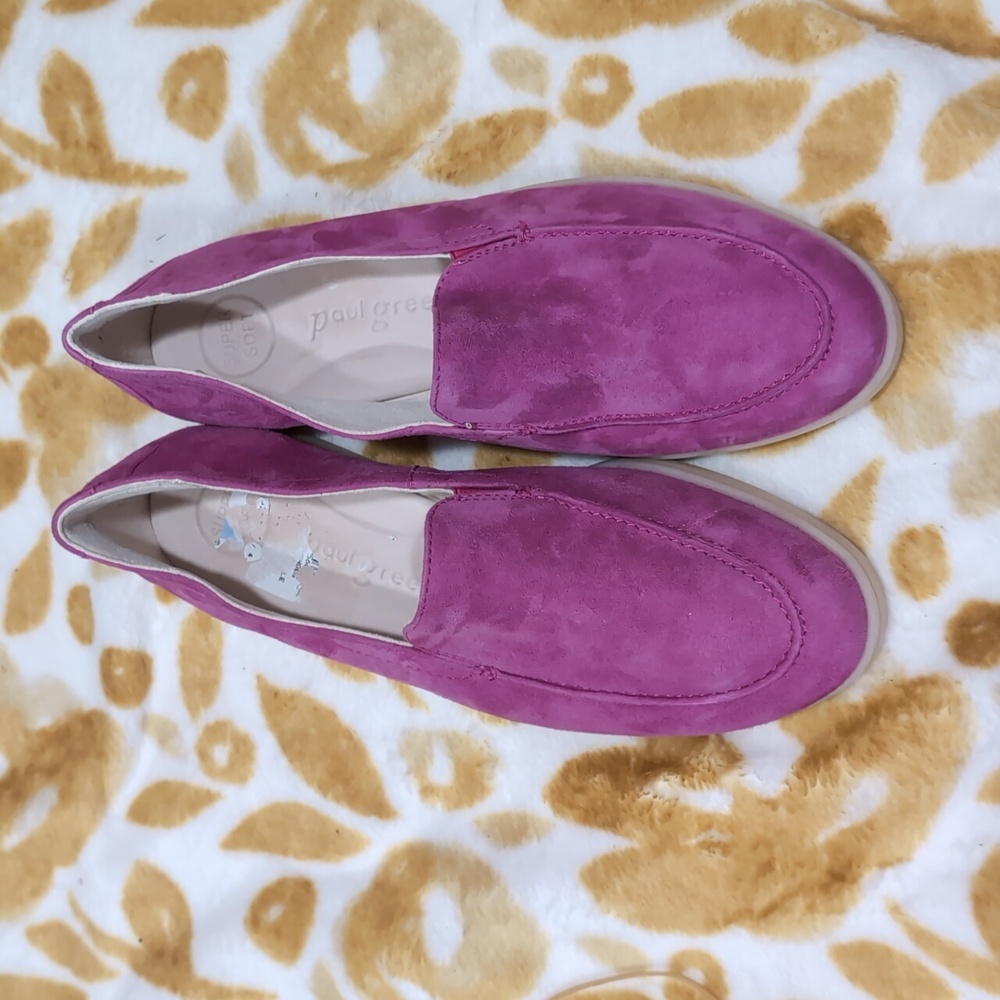 Paul Green Pink Loafers with Soft Suede and Rounded Toe - Picture 2 of 3